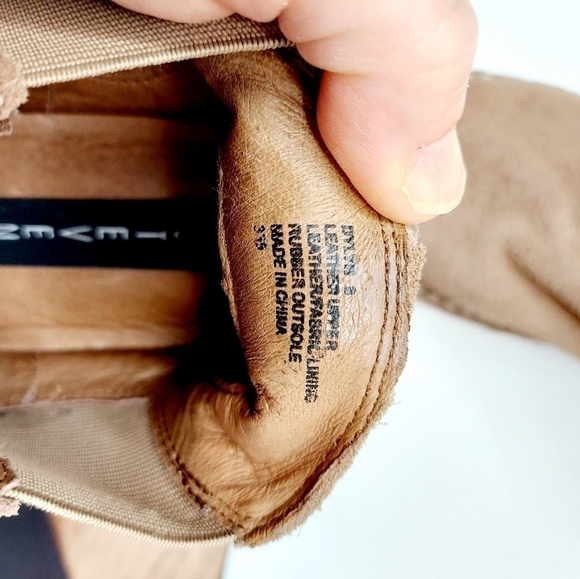 Steve Madden Sz 8 Dylan Tan Suede Ankle Boot EUC - Picture 6 of 15